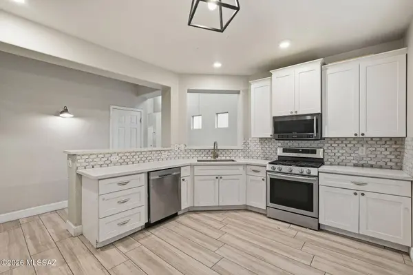 78 W Camino Rancho Viejo, Sahuarita, AZ 85629