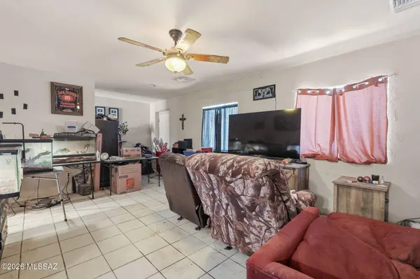 33652 S Rabbit Rd, Marana, AZ 85658
