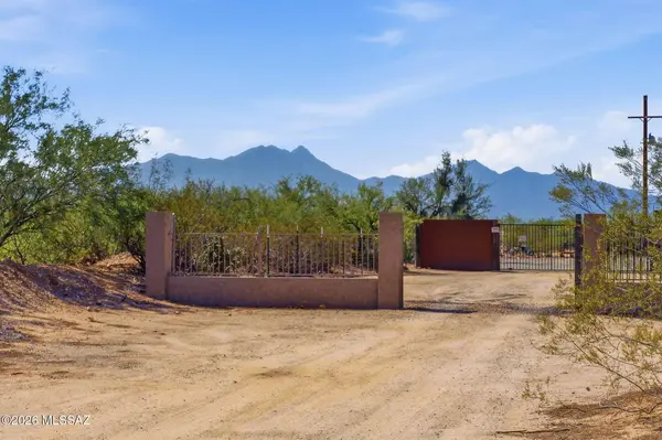 4044 E Dawson Rd, Sahuarita, AZ 85629