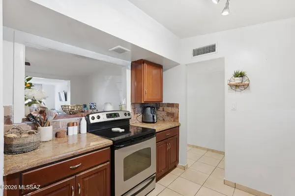 7457 E Beverly Dr, Tucson, AZ 85710