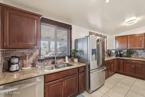 7457 E Beverly Dr, Tucson, AZ 85710