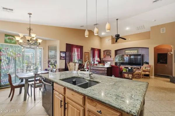 1774 W GREEN TREE Drive, San Tan Valley, AZ 85144
