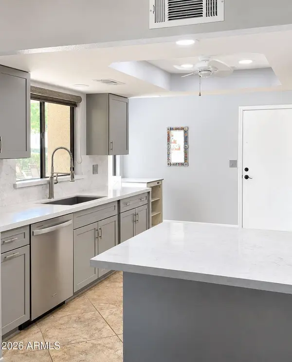 558 S PALO VERDE Way, Mesa, AZ 85208
