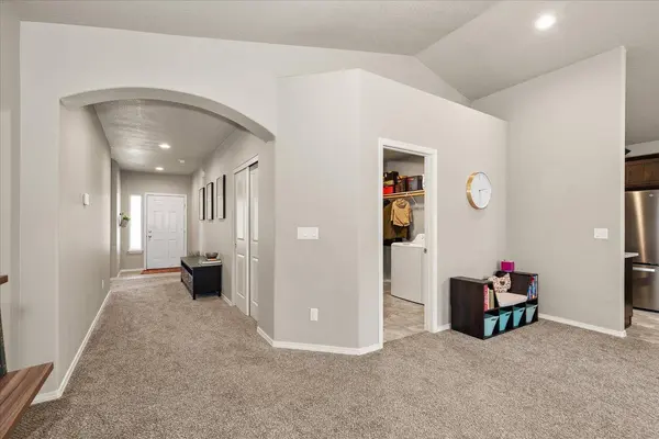 5612 S Sherri Lee Rd, Spokane, WA 99224