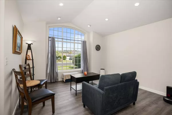 10711 N Iroquois Dr, Spokane, WA 99208