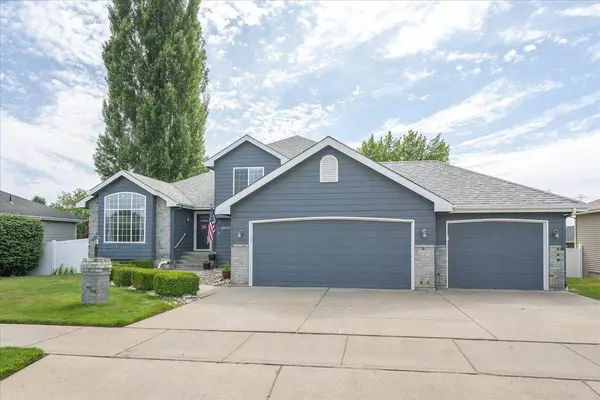 10711 N Iroquois Dr, Spokane, WA 99208