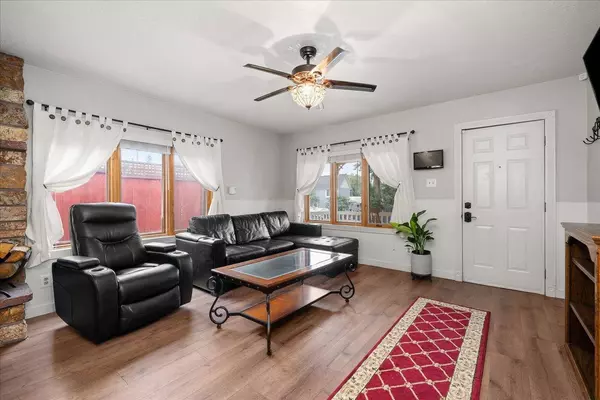 413 S Warren Ave, Newport, WA 99156