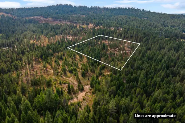 8300 Lodge Pole Ln, Spokane, WA 99003