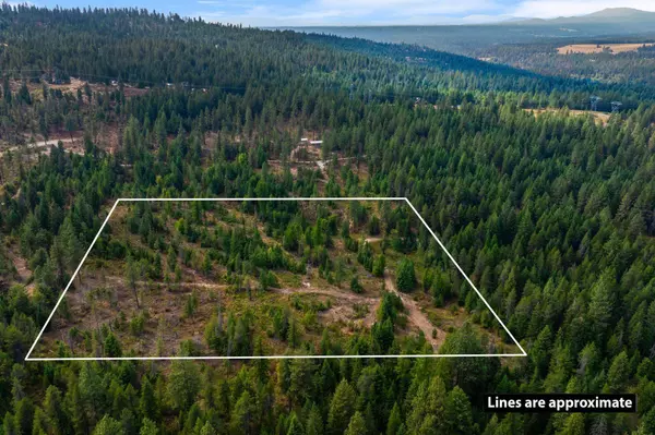 8300 Lodge Pole Ln, Spokane, WA 99003