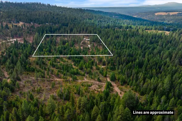 8300 Lodge Pole Ln, Spokane, WA 99003