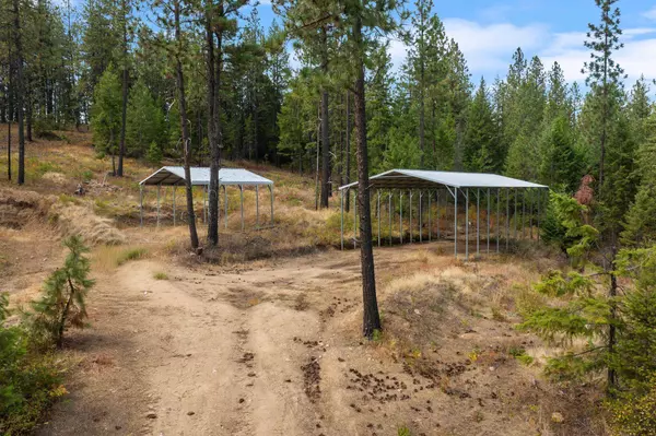 8300 Lodge Pole Ln, Spokane, WA 99003