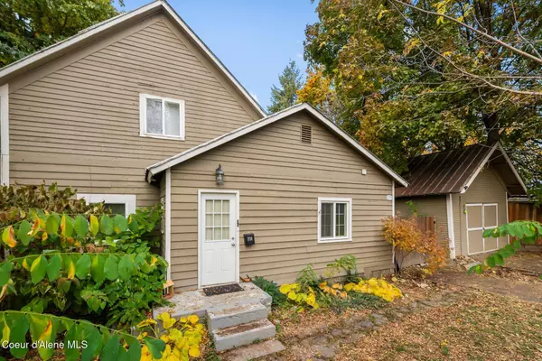 711 N Florence Ave, Sandpoint, ID 83864