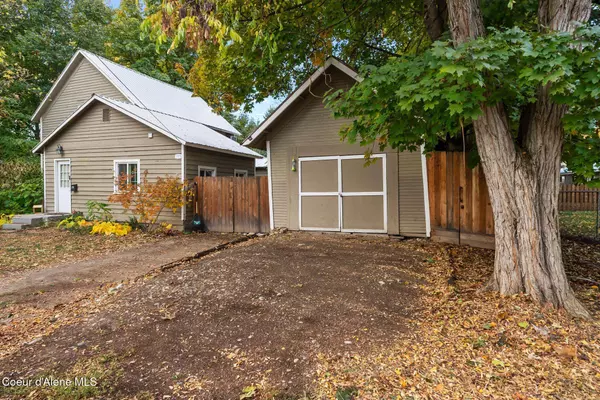 711 N Florence Ave, Sandpoint, ID 83864