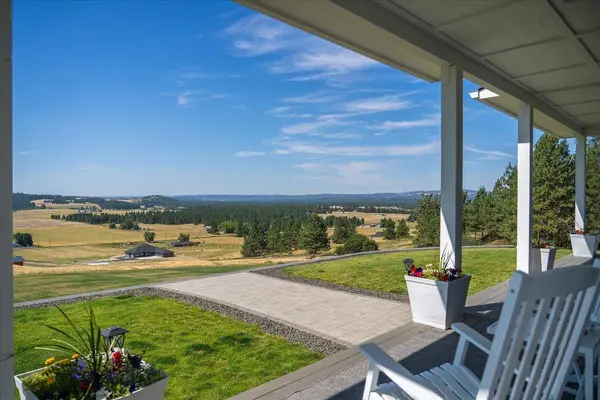 7011 E Big Meadows Rd, Chattaroy, WA 99003