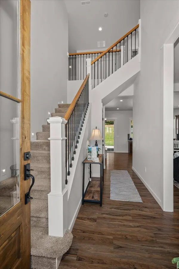 7011 E Big Meadows Rd, Chattaroy, WA 99003