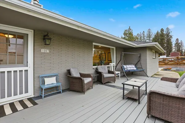 1007 E Farwell Rd, Spokane, WA 99208