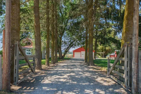5056 S Wallbridge Rd, Deer Park, WA 99006