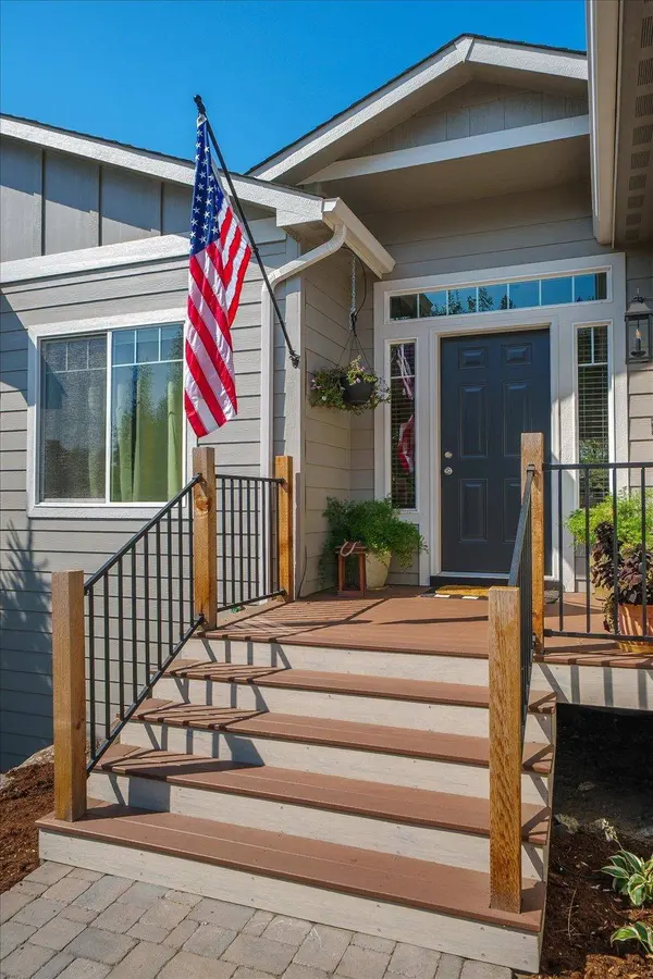 10107 N Wieber Rd, Spokane, WA 99208