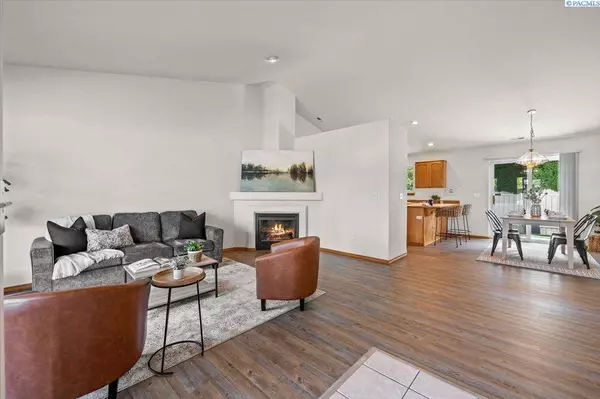 2418 S Arthur Ct., Kennewick, WA 99338