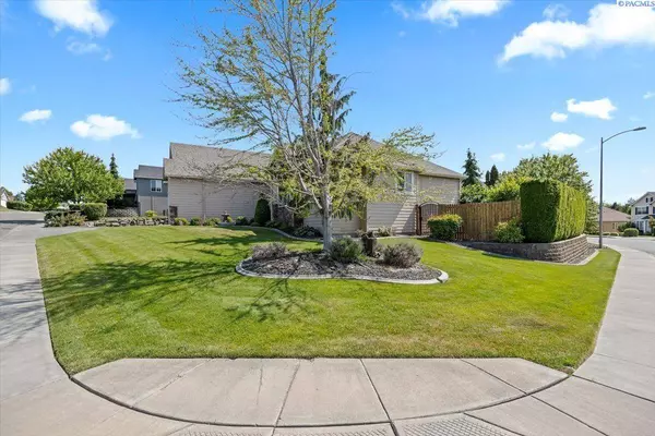 100 S Nevada St., Kennewick, WA 99336