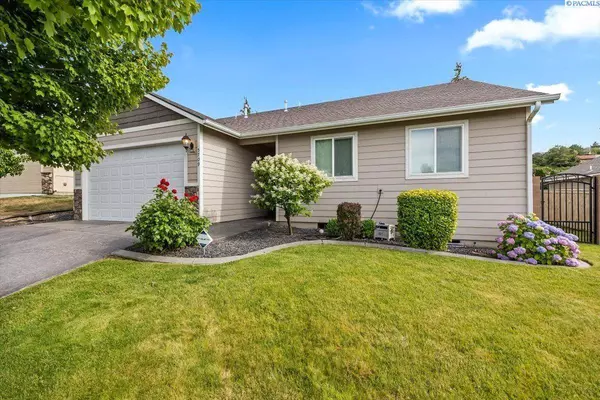 5709 W 23rd Ave, Kennewick, WA 99338