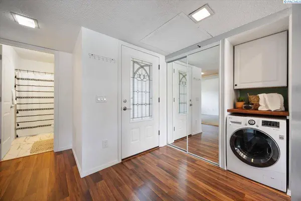 2401 W Canal Drive 7-D, Kennewick, WA 99336