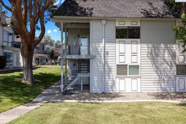 2401 W Canal Drive 7-D, Kennewick, WA 99336