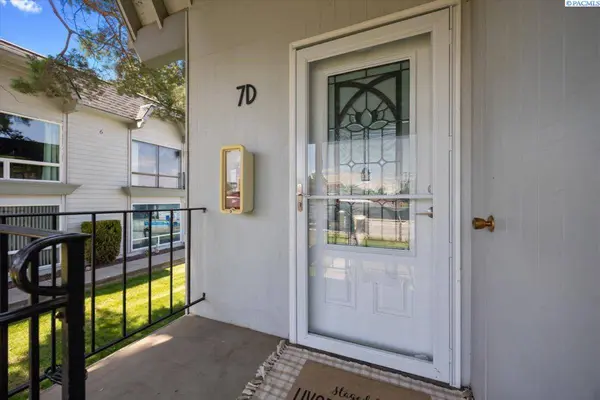 2401 W Canal Drive 7-D, Kennewick, WA 99336