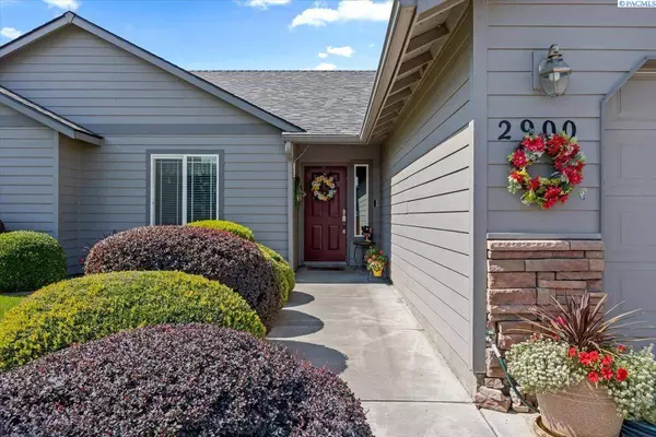 2900 S Tacoma Pl, Kennewick, WA 99337