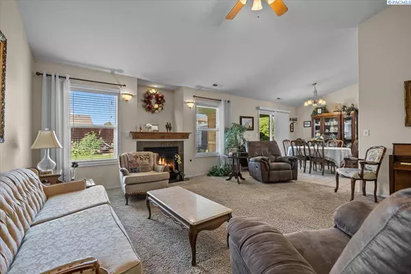 2900 S Tacoma Pl, Kennewick, WA 99337