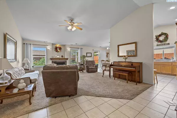 2900 S Tacoma Pl, Kennewick, WA 99337