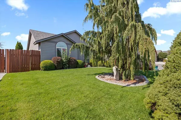 2900 S Tacoma Pl, Kennewick, WA 99337