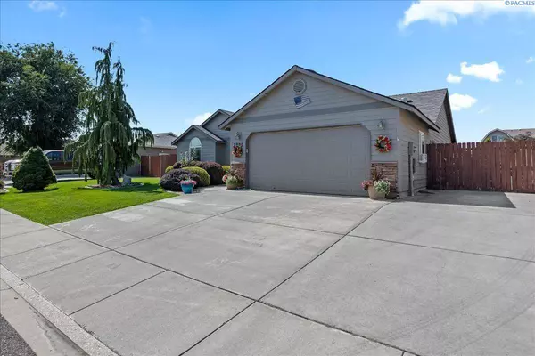 2900 S Tacoma Pl, Kennewick, WA 99337