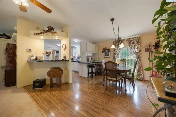 59104 E Main Pr Se, Benton City, WA 99320