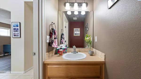 5507 Monica St., West Richland, WA 99353