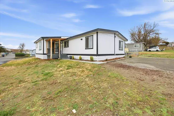 6402 Morrison St., West Richland, WA 99353