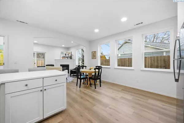 1309 Winslow Ave Unit A, Richland, WA 99354