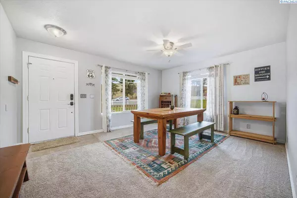 5324 S Cascade Pl, Kennewick, WA 99337