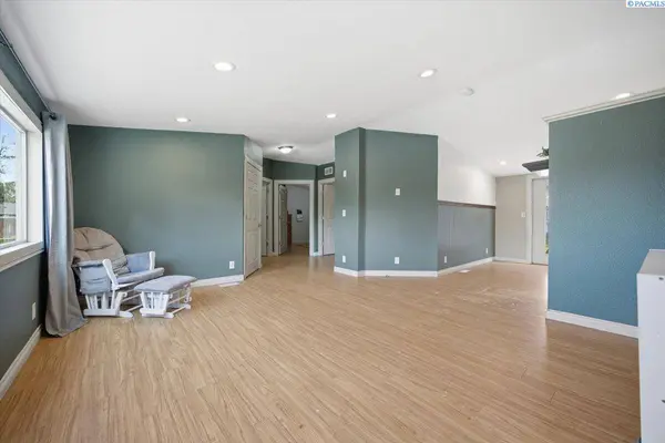 1041 S Gum St., Kennewick, WA 99337