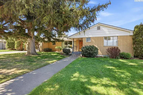 1104 S Irby St., Kennewick, WA 99338