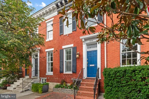 204 E MONTGOMERY ST, Baltimore, MD 21230