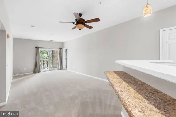 2607 CHAPEL LAKE DR #107, Gambrills, MD 21054