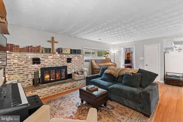17713 QUEEN ANNE RD, Upper Marlboro, MD 20774