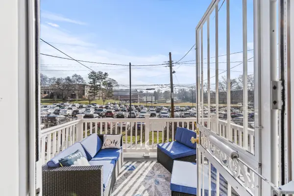 377 Marydell Rd, Baltimore, MD 21229-4108
