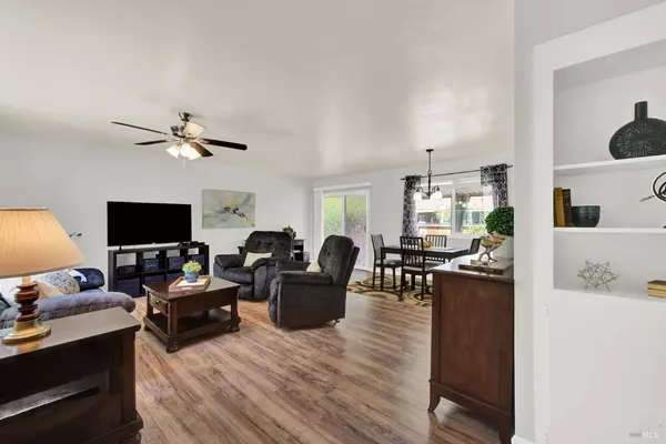 184 Carlsbad CIR, Vacaville, CA 95687