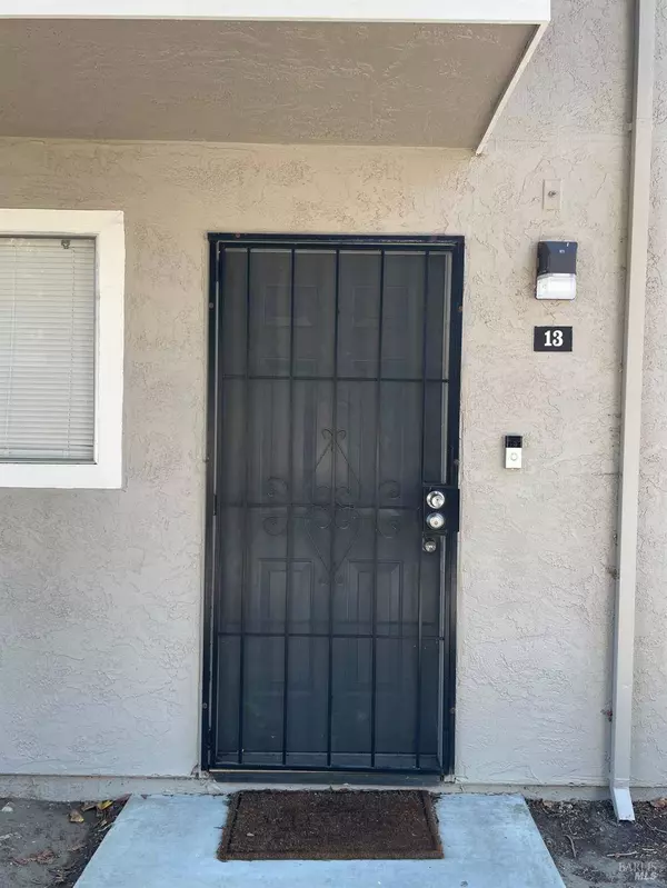 1940 Grande CIR 13, Fairfield, CA 94533