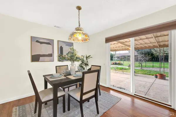 126 Olympic CIR, Vacaville, CA 95687