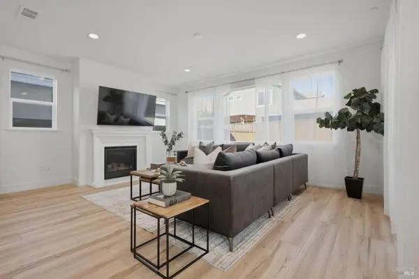 1588 Nightfall LN, Fairfield, CA 94533