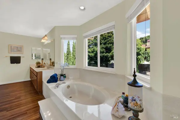 1934 Summit DR, Fairfield, CA 94534