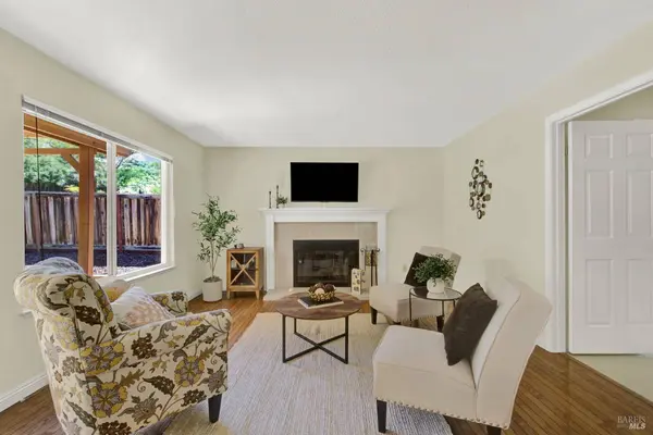 1934 Summit DR, Fairfield, CA 94534